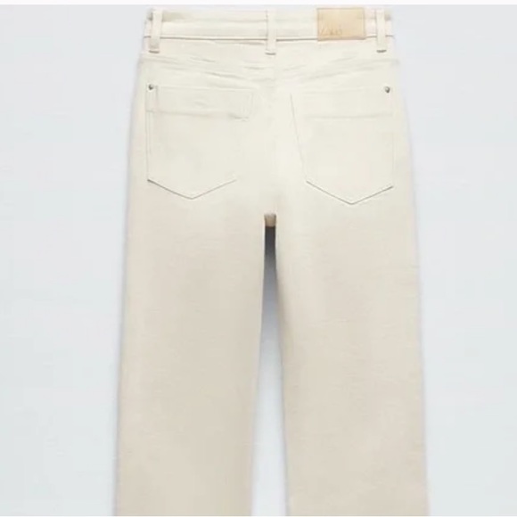 Zara High Rise Mini Flare Jeans 🦋 - Picture 3 of 3